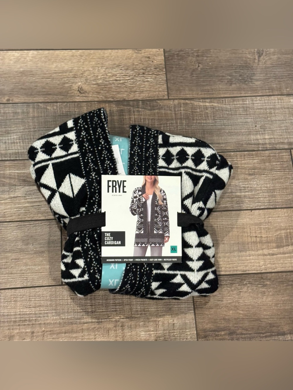 Frye Womens The Cozy Cardigan Black White Combo Size XL Patch Pockets NEW